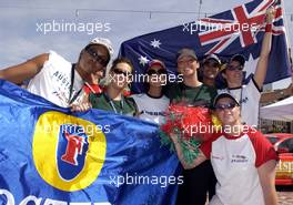 03.03.2004 Melbourne, Australia, F1, Wednesday, March, Fan Event in front of the Exibition Center, City, FANS, Girls, Formula 1 World Championship, Rd 1, Australian Grand Prix preperations. www.xpb.cc, EMail: info@xpb.cc - copy of publication required for printed pictures. Every used picture is fee-liable. c Copyright: xpb.cc