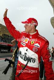 03.04.2004 Manama, Bahrain, F1, Saturday, April, Michael Schumacher, GER, Ferrari, after winning the Pole, qualifying Formula 1 World Championship, Rd 3, Bahrain Grand Prix, BHR