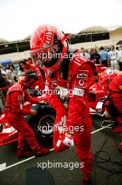 04.04.2004 Manama, Bahrain, F1, Sunday, April, Michael Schumacher, GER, Ferrari, Formula 1 World Championship, Rd 3, Bahrain Grand Prix, BHR