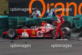 23.10.2004 Interlagos, Brazil, F1, Saturday, October, Michael Schumacher, GER, Ferrari Crashed - Formula 1 World Championship, Rd 18, Brazilian Grand Prix, BRA, Brazil, Practice