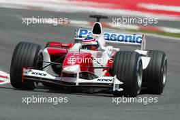 07.05.2004 Barcelona, Spain, F1, Friday, May, Olivier Panis, FRA, Panasonic Toyota Racing, TF104, Action, Track - Formula 1 World Championship, Rd 5, Marlboro Spanish Grand Prix,  ESP