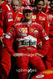 07.05.2004 Barcelona, Spain, F1, Friday, May, Teampicture of Ferrari, 200st GP of Michael Schumacher, GER, Ferrari - Formula 1 World Championship, Rd 5, Marlboro Spanish Grand Prix,  ESP