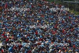 09.05.2004 Barcelona, Spain, F1, Sunday, May, many Fernando fans - Formula 1 World Championship, Rd 5, Marlboro Spanish Grand Prix Race, ESP