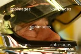 08.05.2004 Barcelona, Spain, F1, Saturday, May, Jarno Trulli, ITA, Mild Seven Renault F1 Team, R24, Pitlane, Box, Garage - Formula 1 World Championship, Rd 5, Marlboro Spanish Grand Prix Qualifying,  ESP