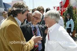 08.05.2004 Barcelona, Spain, F1, Saturday, May, Carlos Sainz and Bernie Ecclestone, GBR - Formula 1 World Championship, Rd 5, Marlboro Spanish Grand Prix,  ESP