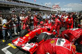 09.05.2004 Barcelona, Spain, F1, Sunday, May, Grid, Michael Schumacher, GER, Ferrari - Formula 1 World Championship, Rd 5, Marlboro Spanish Grand Prix,  ESP