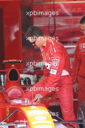 28.05.2004 Nuerburg, Germany F1, Friday, May, Michael Schumacher, GER, Scuderia Ferrari Marlboro, F2004, Pitlane, Box, Garage - Formula 1 World Championship, Rd 7, European Grand Prix,  Nürburgring, Nürburg, GER