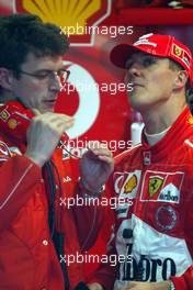 28.05.2004 Nuerburg, Germany F1, Friday, May, Chris Dyer, GBR, Ferrari Race Engineer and Michael Schumacher, GER, Scuderia Ferrari Marlboro, F2004, Pitlane, Box, Garage - Formula 1 World Championship, Rd 7, European Grand Prix,  Nürburgring, Nürburg, GER