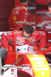 28.05.2004 Nuerburg, Germany F1, Friday, May, Michael Schumacher, GER, Scuderia Ferrari Marlboro, F2004, Pitlane, Box, Garage - Formula 1 World Championship, Rd 7, European Grand Prix,  Nürburgring, Nürburg, GER