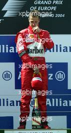 30.05.2004 Nuerburg, Germany F1, Sunday, May, Michael Schumacher, GER, Ferrari - Formula 1 World Championship, Rd 7, European Grand Prix, Podium, Nürburgring, Nürburg, GER