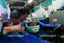 23.07.2004 Hockenheim, Germany, F1, Friday, July, Giancarlo Fisichella, ITA, Sauber, C23, Pitlane, Box, Garage - Formula 1 World Championship, Rd 12, Practice, Grosser Mobil 1 Preis von Deutschland, GER, Hockenheimring Baden-Württemberg