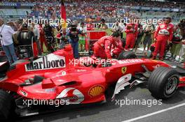 25.07.2004 Hockenheim, Germany, ** QIS, Quick Image Service ** - Formula 1 World Championship, Rd 12, Grosser Mobil 1 Preis von Deutschland, GER, Hockenheimring Baden-Württemberg   - Every used picture is fee-liable. c Copyright: xpb.cc  - PLEASE NOTE: QIS, Quick Image Service is a special service for electronic media. This image will not be captioned with a text describing what is visible on the picture. Instead they will have a generic caption text indicating. For editors needing a correct caption, the high resolution images (fully captioned) of the same pictures will appear some what later at www.xpb.cc. This image of QIS is in low resolution, reduced to a minimum size (format and file size) for quick transfer. More info about QIS is available at www.xpb.cc - This service is offered by xpb.cc limited.