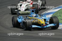 25.07.2004 Hockenheim, Germany, F1, Sunday. July, Jarno Trulli, ITA, Mild Seven Renault F1 Team, R24, Action, Track  - Formula 1 World Championship, Rd 12, Race, Grosser Mobil 1 Preis von Deutschland, GER, Hockenheimring Baden-Württemberg