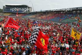 25.07.2004 Hockenheim, Germany, F1, Sunday. July, fans on the track - Formula 1 World Championship, Rd 12, Race, Grosser Mobil 1 Preis von Deutschland, GER, Hockenheimring Baden-Württemberg