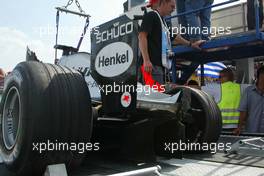 25.07.2004 Hockenheim, Germany, F1, Sunday. July, the car of Kimi Raikkonen, FIN, Räikkönen, McLaren Mercedes after he crashed - Formula 1 World Championship, Rd 12, Race, Grosser Mobil 1 Preis von Deutschland, GER, Hockenheimring Baden-Württemberg