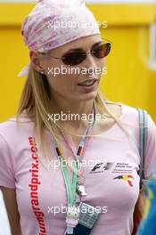 24.07.2004 Hockenheim, Germany,  F1, Saturday, Nice girl in the paddock - Formula 1 World Championship, Rd 12, Grosser Mobil 1 Preis von Deutschland, GER, Hockenheimring Baden-Württemberg