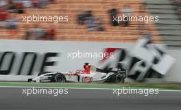 24.07.2004 Hockenheim, Germany, F1, Saturday, July, Takuma Sato, JPN, Lucky Strike BAR Honda, BAR006, Action, Track, crashes at Sachs Corner, crash - Formula 1 World Championship, Rd 12, Practice, Grosser Mobil 1 Preis von Deutschland, GER, Hockenheimring Baden-Württemberg