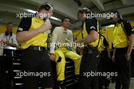 24.07.2004 Hockenheim, Germany, F1, Saturday, July, Giorgio Pantano, ITA, Jordan, EJ14, Pitlane, Box, Garage - Formula 1 World Championship, Rd 12, Practice, Grosser Mobil 1 Preis von Deutschland, GER, Hockenheimring Baden-Württemberg