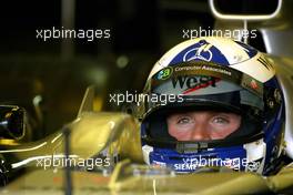 24.07.2004 Hockenheim, Germany, F1, Saturday, July, David Coulthard, GBR, West McLaren Mercedes, MP4-19, Pitlane, Box, Garage - Formula 1 World Championship, Rd 12, Practice, Grosser Mobil 1 Preis von Deutschland, GER, Hockenheimring Baden-Württemberg