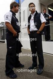 24.07.2004 Hockenheim, Germany, F1, Saturday, July, right: Mario Theissen, Dr., GER, BMW Motorsport Director, Portrait - Formula 1 World Championship, Rd 12, Grosser Mobil 1 Preis von Deutschland, GER, Hockenheimring Baden-Württemberg