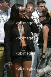 25.07.2004 Hockenheim, Germany, F1, Sunday. July, a girl in the paddock - Formula 1 World Championship, Rd 12, Grosser Mobil 1 Preis von Deutschland, GER, Hockenheimring Baden-Württemberg