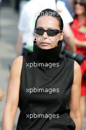 25.07.2004 Hockenheim, Germany,  F1, Sunday, Girl in the paddock - Formula 1 World Championship, Rd 12, Grosser Mobil 1 Preis von Deutschland, GER, Hockenheimring Baden-Württemberg