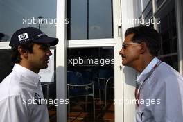 25.07.2004 Hockenheim, Germany, F1, Sunday. July, Antonio Pizzonia, BRA, Williams F1, Mario Theissen, Dr., GER, BMW Motorsport Director, Portrait - Formula 1 World Championship, Rd 12, Grosser Mobil 1 Preis von Deutschland, GER, Hockenheimring Baden-Württemberg