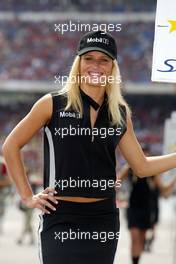 25.07.2004 Hockenheim, Germany, F1, Sunday. July, Grid girl - Formula 1 World Championship, Rd 12, Grosser Mobil 1 Preis von Deutschland, GER, Hockenheimring Baden-Württemberg