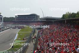 25.07.2004 Hockenheim, Germany, F1, Sunday. July, Race fans - Formula 1 World Championship, Rd 12, Grosser Mobil 1 Preis von Deutschland, GER, Hockenheimring Baden-Württemberg