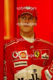 08.10.2004 Suzuka, Japan, F1, Friday, October, Michael Schumacher, GER, Scuderia Ferrari Marlboro, F2004, Pitlane, Box, Garage - Formula 1 World Championship, Rd 17, Japanese Grand Prix, JPN, Japan, Practice