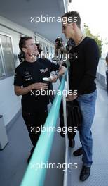 07.10.2004 Suzuka, Japan, F1, Thursday, October, David Coulthard, GBR, McLaren Mercedes talks with Michael Schumacher, GER, Ferrari - Formula 1 World Championship, Rd 17, Japanese Grand Prix, JPN, Japan