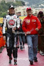 23.05.2004 Monte Carlo, Monaco, F1, Sunday, May, Jenson Button, GBR, BAR Honda and Michael Schumacher, GER, Ferrari - Formula 1 World Championship, Rd 6, Monaco Grand Prix,  MCO