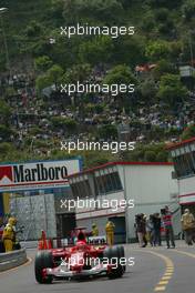 20.05.2004 Monte Carlo, Monaco, F1, Thursday, May, Michael Schumacher, GER, Scuderia Ferrari Marlboro, F2004, Action, Track - Formula 1 World Championship, Rd 6, Monaco Grand Prix, practice,  MCO