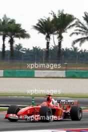 19.03.2004 Sepang, Malaysia, F1, Friday, March, Michael Schumacher, GER, Scuderia Ferrari Marlboro, F2004, Action, Track, Formula 1 World Championship, Rd 2, Malaysian Grand Prix, KUL, Kuala Lumpur