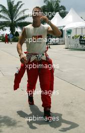 20.03.2004 Sepang, Malaysia, F1, Saturday, March, Michael Schumacher, GER, Ferrari before the Qualifying, Formula 1 World Championship Rd 2, Malaysian Grand Prix, KUL, Kuala Lumpur