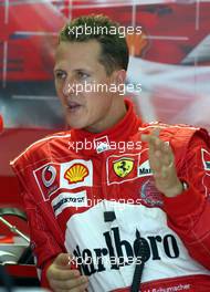 20.03.2004 Sepang, Malaysia, F1, Saturday, March, Michael Schumacher, GER, Scuderia Ferrari Marlboro, F2004, Pitlane, Box, Garage, Portrait, Formula 1 World Championship, Rd 2, Malaysian Grand Prix, KUL, Kuala Lumpur