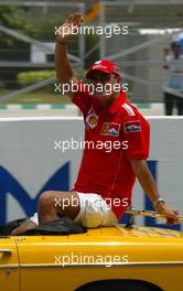 21.03.2004 Sepang, Malaysia, F1, Sunday, March, driver parade, Michael Schumacher, GER, Ferrari, Formula 1 World Championship, Rd 2, Malaysian Grand Prix, KUL, Kuala Lumpur