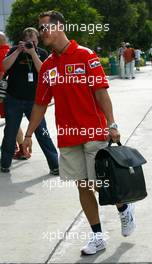 18.03.2004 Sepang, Malaysia, F1, Thursday, March, Michael Schumacher, GER, Ferrari, Formula 1 World Championship, Rd 2, Malaysian Grand Prix, KUL, Kuala Lumpur