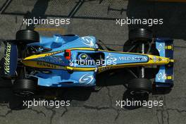 23.04.2004 Imola, San Marino, F1, Friday, April, Jarno Trulli, ITA, Mild Seven Renault F1 Team, R24, Action, Track  - Practice, Formula 1 World Championship, Rd 4, San Marino Grand Prix, RSM