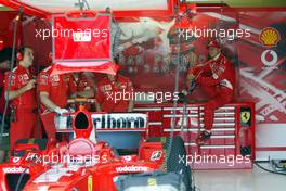 23.04.2004 Imola, San Marino, F1, Friday, April, Michael Schumacher, GER, Scuderia Ferrari Marlboro, F2004, Pitlane, Box, Garage - Practice, Formula 1 World Championship, Rd 4, San Marino Grand Prix, RSM