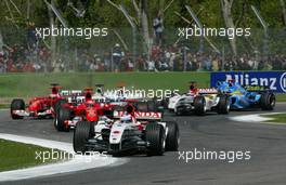 25.04.2004 Imola, San Marino, F1, Sunday, April, Jenson Button, GBR, Lucky Strike BAR Honda, BAR006, Action, Track - the start of the race, Formula 1 World Championship, race, Rd 4, San Marino Grand Prix, RSM