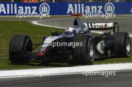 25.04.2004 Imola, San Marino, F1, Sunday, April, David Coulthard, GRB, West McLaren Mercedes, MP4-19, Action, Track - Formula 1 World Championship, race, Rd 4, San Marino Grand Prix, RSM