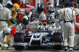 25.04.2004 Imola, San Marino, F1, Sunday, April, pit stop, Juan-Pablo Montoya, COL, Juan Pablo, BMW WilliamsF1 Team, FW26, Action, Track - Formula 1 World Championship, race, Rd 4, San Marino Grand Prix, RSM