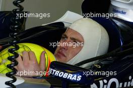 24.04.2004 Imola, San Marino, F1, Saturday, April, Ralf Schumacher, GER, BMW WilliamsF1 Team, FW26, Pitlane, Box, Garage - Practice, Formula 1 World Championship, Rd 4, San Marino Grand Prix, RSM