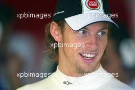 24.04.2004 Imola, San Marino, F1, Saturday, April, Jenson Button, GBR, Lucky Strike BAR Honda, BAR006, Pitlane, Box, Garage - Practice, Formula 1 World Championship, Rd 4, San Marino Grand Prix, RSM