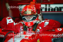 24.04.2004 Imola, San Marino, F1, Saturday, April, Michael Schumacher, GER, Scuderia Ferrari Marlboro, F2004, Pitlane, Box, Garage - Formula 1 World Championship, Rd 4, San Marino Grand Prix, RSM