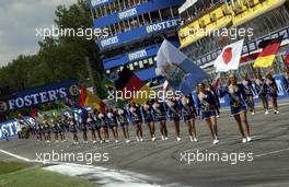 25.04.2004 Imola, San Marino, F1, Sunday, April, Grid girls - Formula 1 World Championship, Rd 4, San Marino Grand Prix, RSM