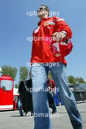 22.04.2004 Imola, San Marino, F1, Thursday, April, Michael Schumacher, GER, Ferrari, arrive at the track - Formula 1 World Championship, Rd 4, San Marino Grand Prix, RSM