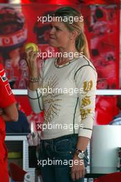 22.04.2004 Imola, San Marino, F1, Thursday, April, Corina Schumacher, GER, Corinna, wife of Michael Schumacher, Portrait at the Ferrari Motorhome after she arrived - Formula 1 World Championship, Rd 4, San Marino Grand Prix, RSM