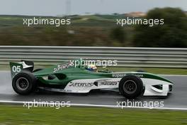 02.12.2004 Estoril, Portugal, Thursday, December 2004, Nicky Pastorelli, NED, testing the Formula SUPERFUND SF01 car - Formula SUPERFUND Testing, Estoril, Portugal, PRT - SUPERFUND COPYRIGHT FREE editorial use only